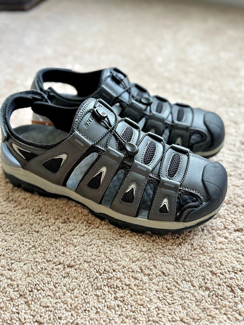Mens Skechers Relaxed Fit with Luxe Foam Sport Sandals Black & Gray NWT